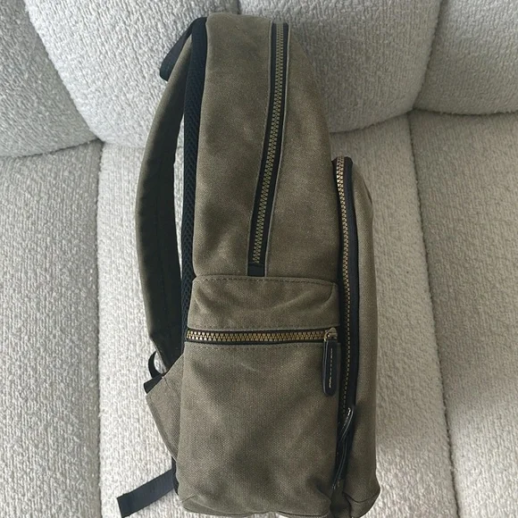 Cocoon Canvas Laptop Backback - Picture 10 of 11